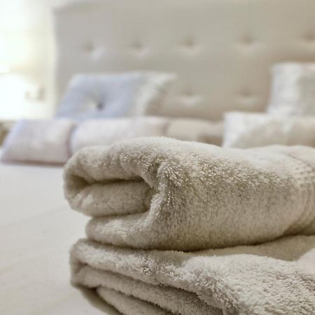 Encanto En La Juderia: Apartamento Con Patio Кордова Экстерьер фото