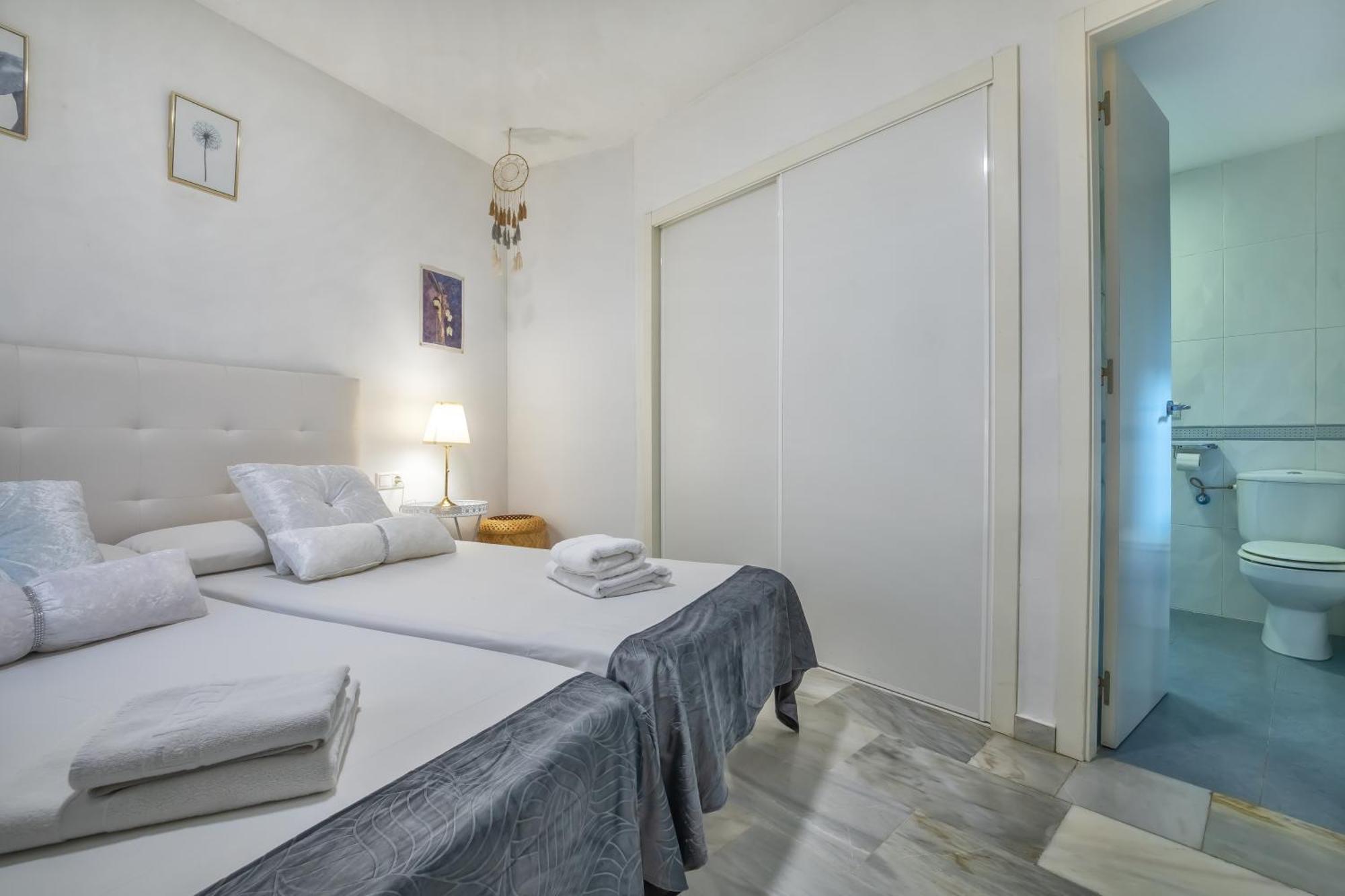 Encanto En La Juderia: Apartamento Con Patio Кордова Экстерьер фото
