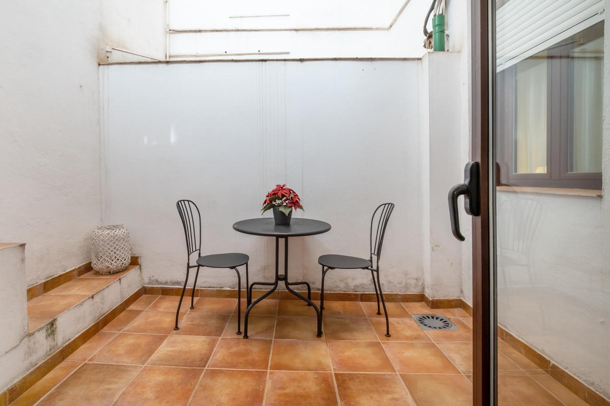 Encanto En La Juderia: Apartamento Con Patio Кордова Экстерьер фото